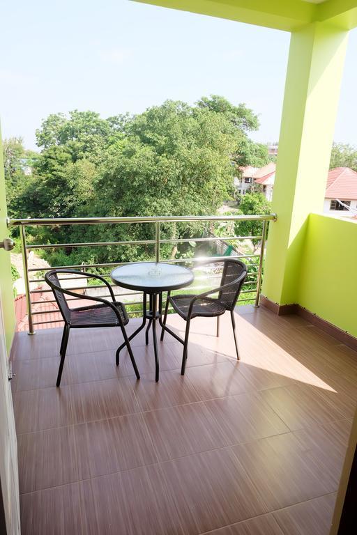 Green House At Trang Guesthouse Buitenkant foto